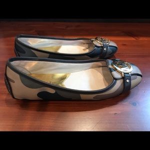 Size 7 Michael Kors Camo Flats